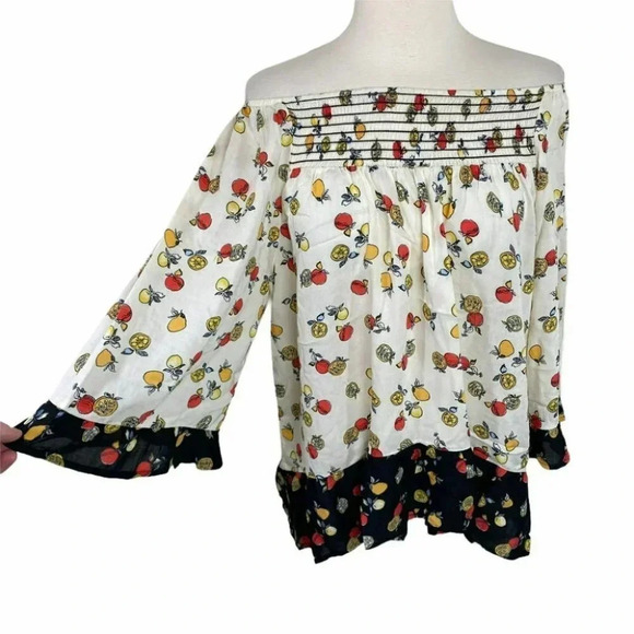 Democracy L off the shoulder fruit‎ print ruffle peplum trim top - Picture 3 of 5